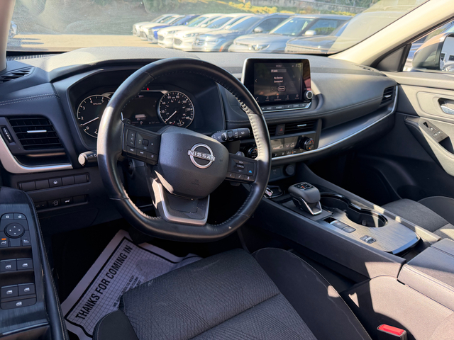 2025 Nissan Rogue SV