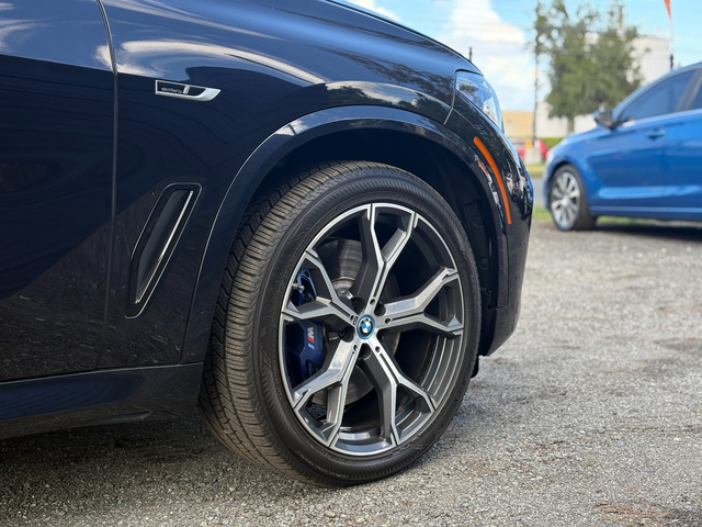 2023 BMW X5 xDrive45e