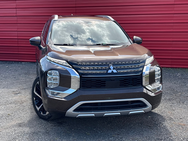 2023 Mitsubishi Outlander SEL