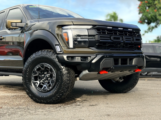2025 Ford F-150 Raptor R