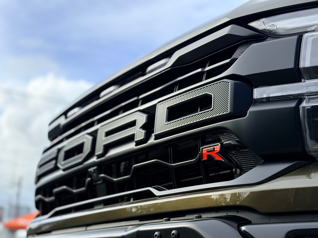 2025 Ford F-150 Raptor R