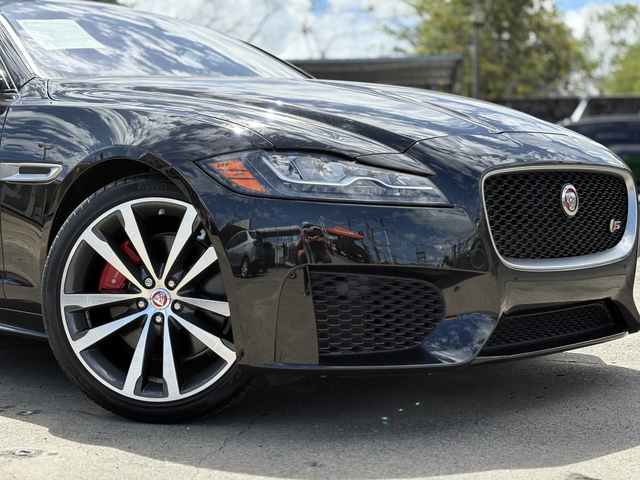 2017 Jaguar XF S