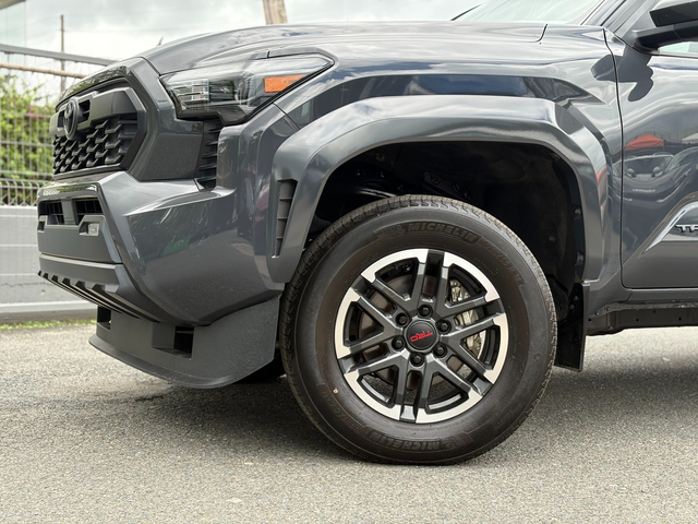 2024 Toyota Tacoma 2WD SR5