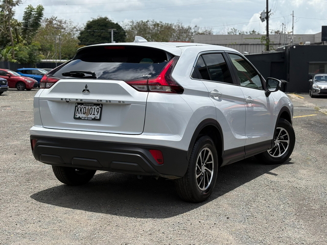 2024 Mitsubishi ECLIPSE CROSS ES