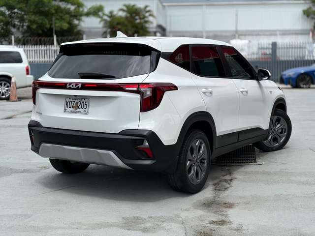 2025 Kia Seltos LX