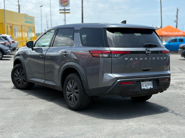 2023 Nissan Pathfinder S