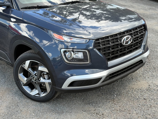 2024 Hyundai Venue SE