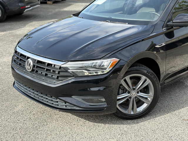 2019 Volkswagen Jetta R line
