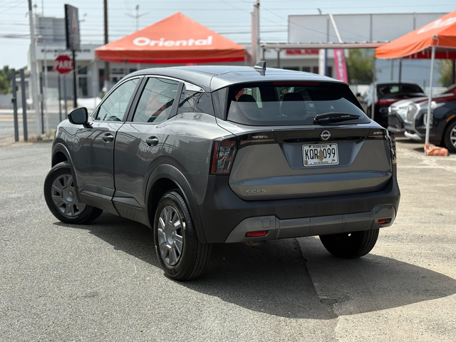 2025 Nissan Kicks S