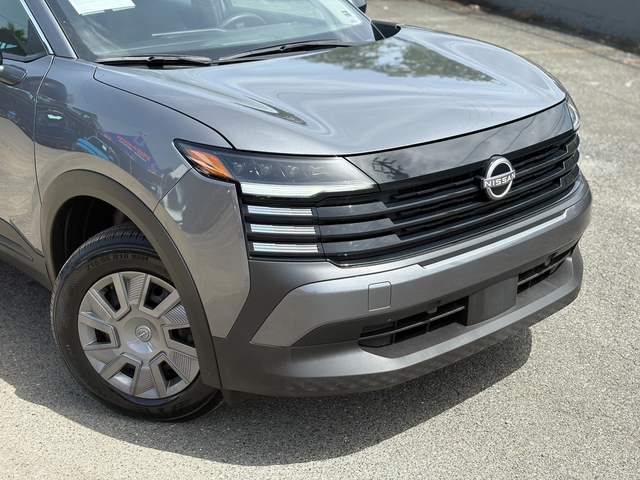 2025 Nissan Kicks S