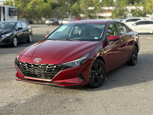 2024 Hyundai Elantra SE