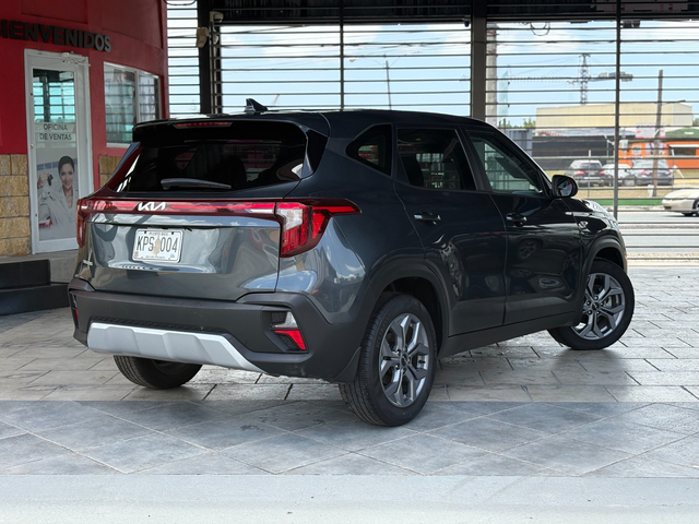 2025 Kia Seltos LX