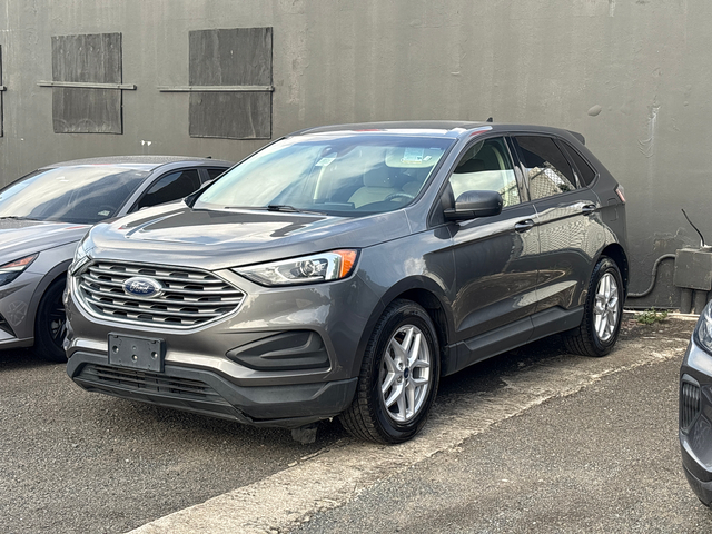 2022 Ford Edge SE