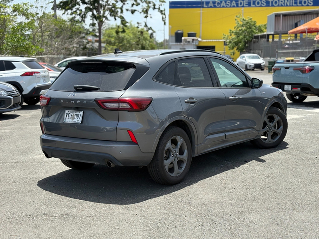 2023 Ford Escape ST-Line