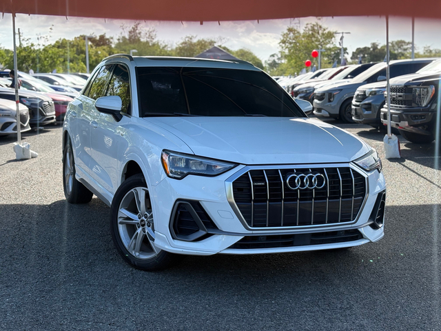 2021 Audi Q3 S line Premium