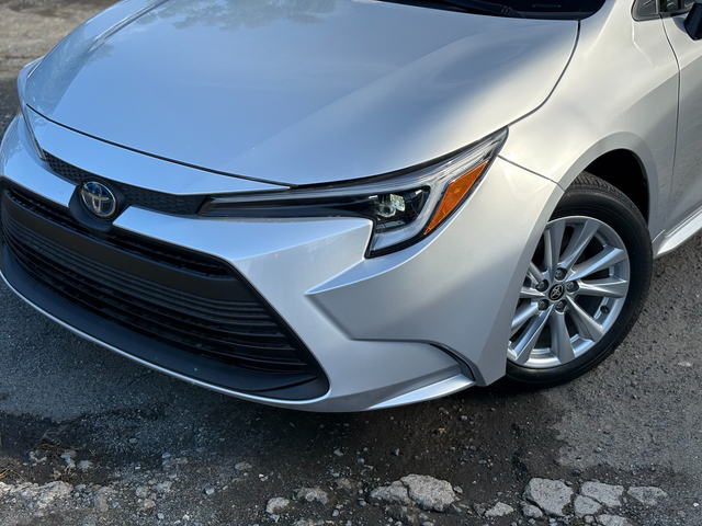 2023 Toyota Corolla Hybrid LE