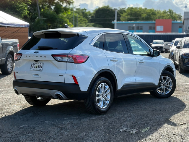 2022 Ford Escape SE Hybrid