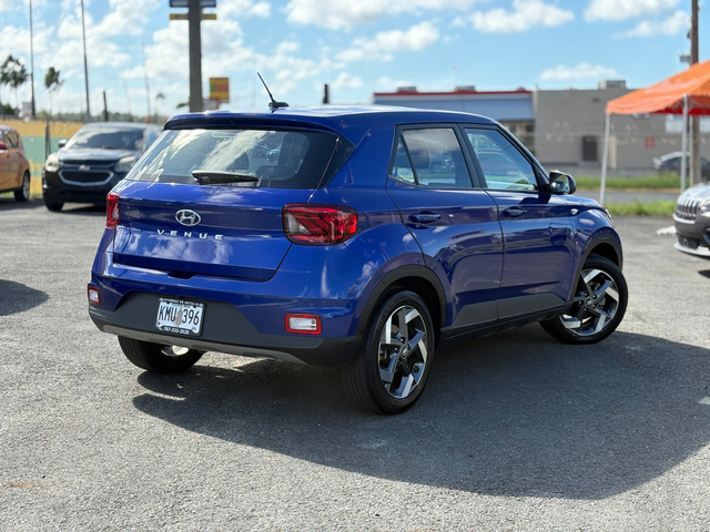 2025 Hyundai Venue SE