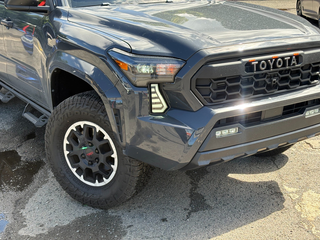 2024 Toyota Tacoma 4WD SR