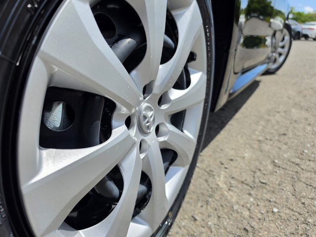 2026 Toyota Corolla LE CVT L4