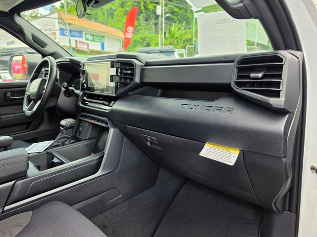 2026 Toyota Tundra 4WD 4WD CREWMAX SR