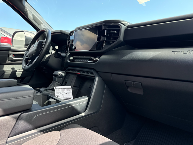 2026 Toyota Tundra 4WD 4WD CREWMAX SR