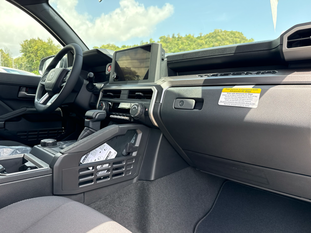 2026 Toyota Tacoma 2WD 4X2 D CAB SR5