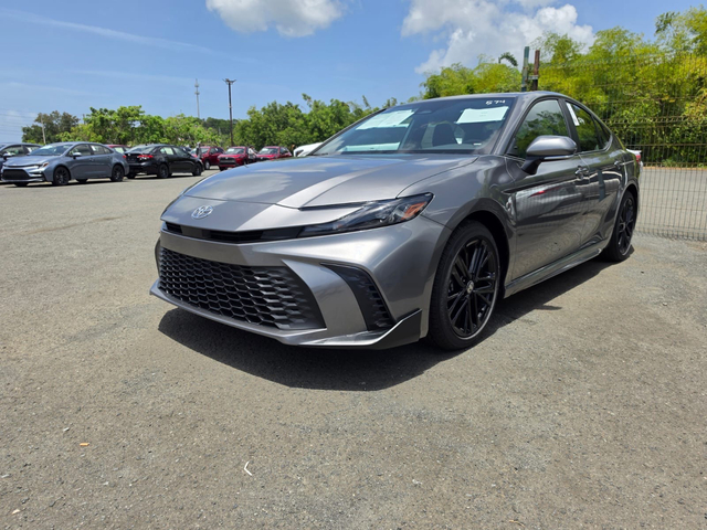 2026 Toyota Camry SE HYBRID SEDAN