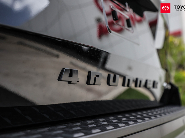 Toyota 4Runner TRD OffRoad (Black)