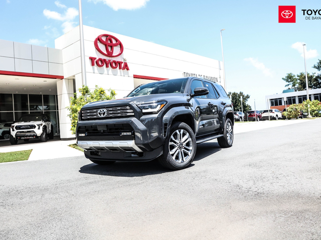 Toyota 4Runner Limited (Dark Gray)