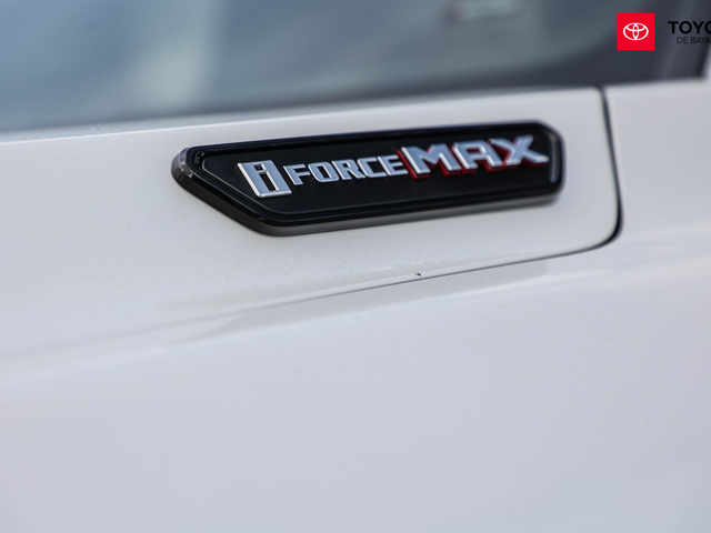Toyota 4Runner Platinum (Platinum White Pearl)
