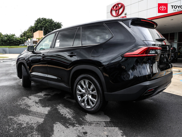 Toyota Grand Highlander Limited (Attitude Black)