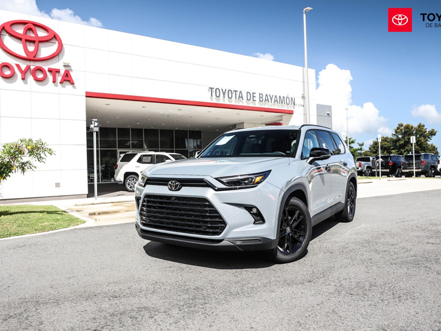 Toyota Grand Highlander Nigthshade (Cement Gray)
