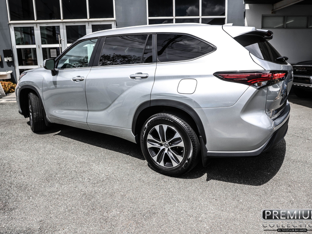 2024 Toyota Highlander Hybrid XLE