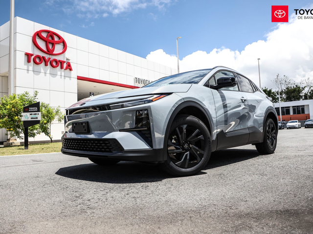 Toyota CHR SE (Cement Gray)