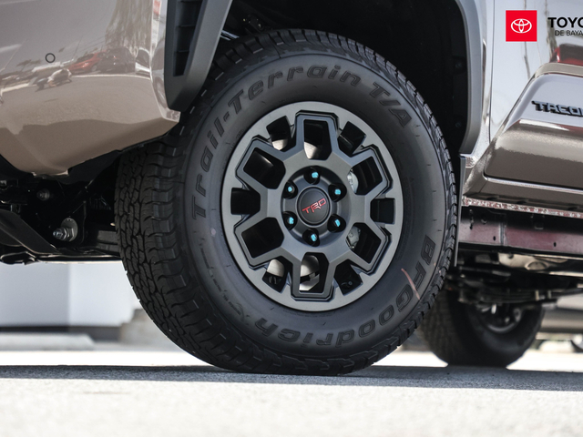 Toyota Tacoma TRD PreRunner (Brown)