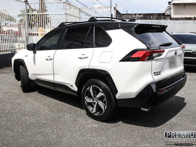 2024 Toyota RAV4 Prime SE