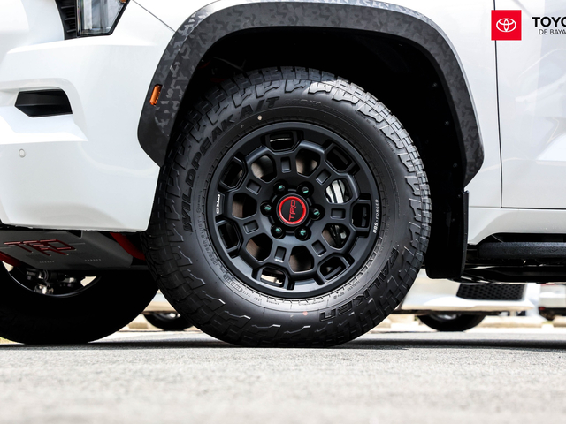 Toyota Sequoia TRD PRO (White)