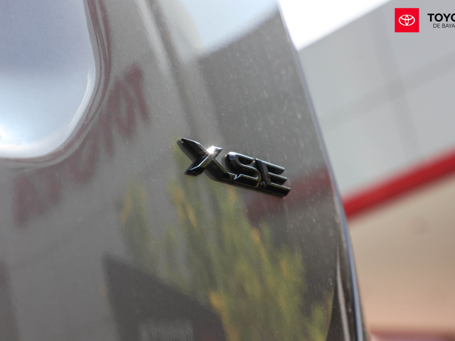 Toyota Rav4 XSE (Meteor Shower)