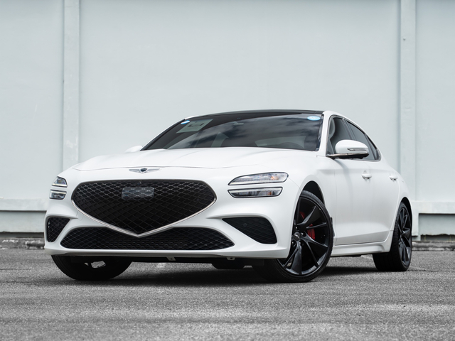Genesis G70 3.3T Standard 2023