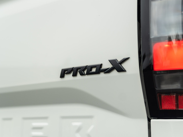Nissan Frontier PRO-X 2024