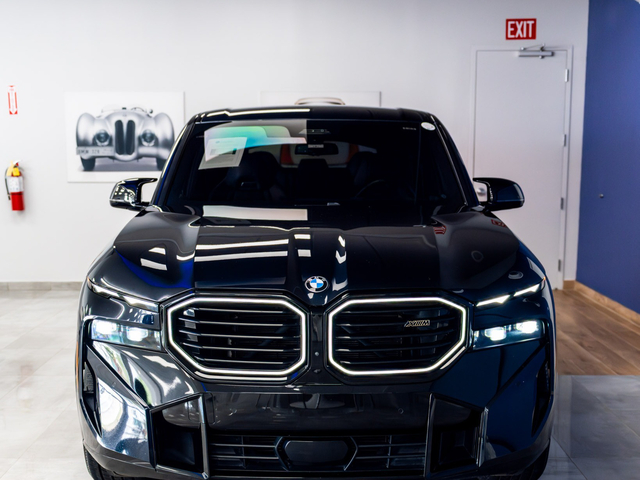 BMW XM Base 2023