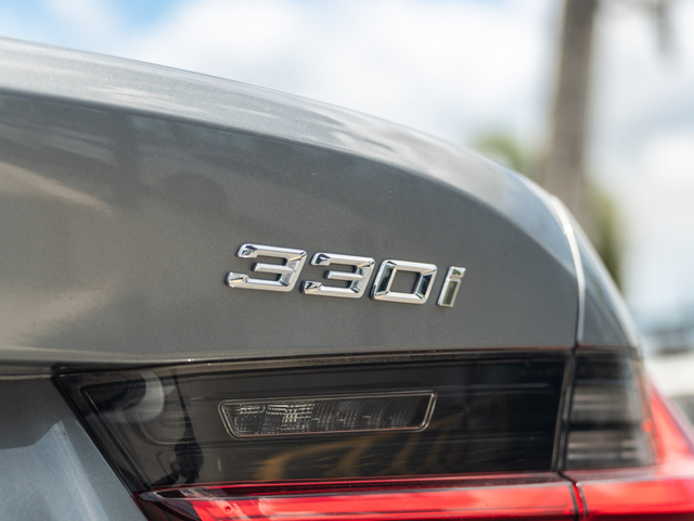BMW 330i 330i 2025