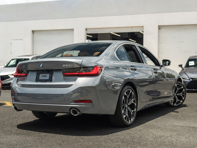 BMW 330i 330i 2025