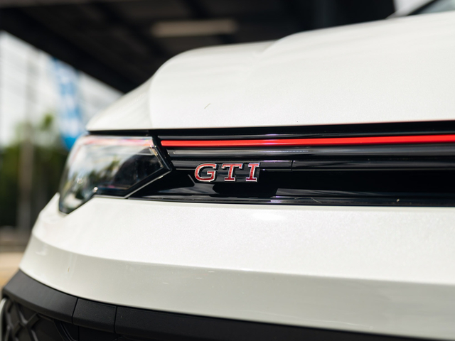 Volkswagen Golf GTI SE 2025