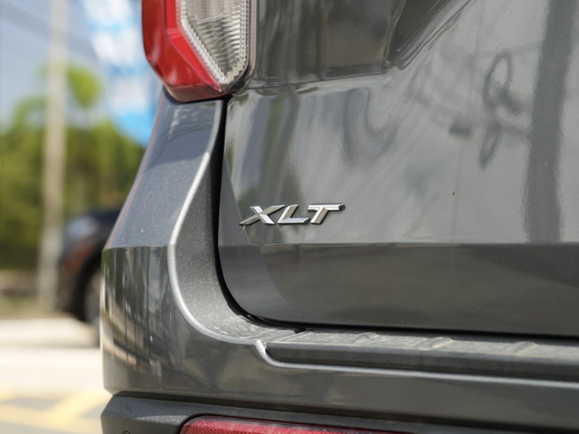 Ford Explorer XLT 2023