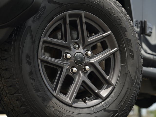 Jeep Wrangler Sport S 2024