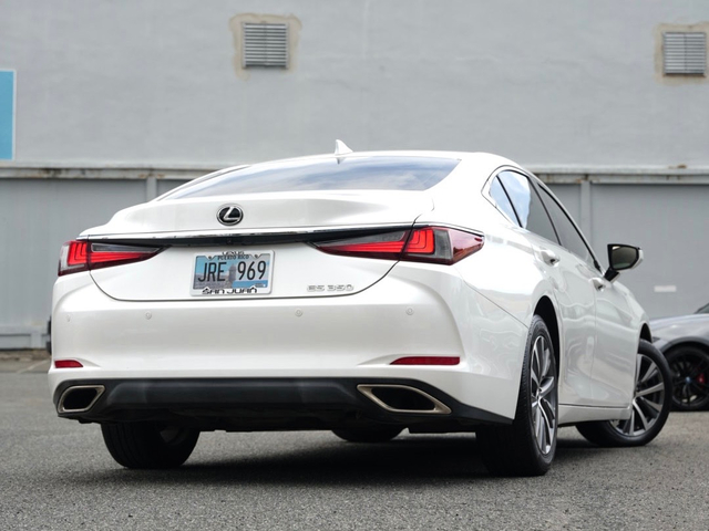 Lexus ES Base 2021