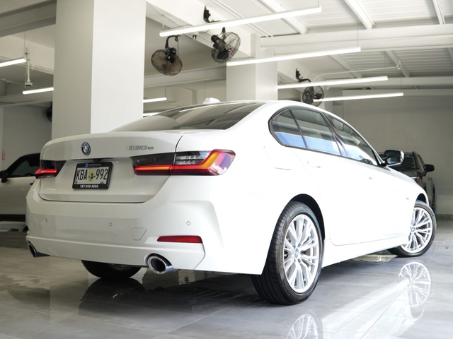 BMW 330e 330e 2023