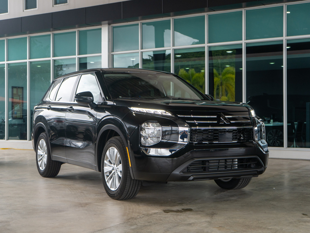 2026 Mitsubishi Outlander ES